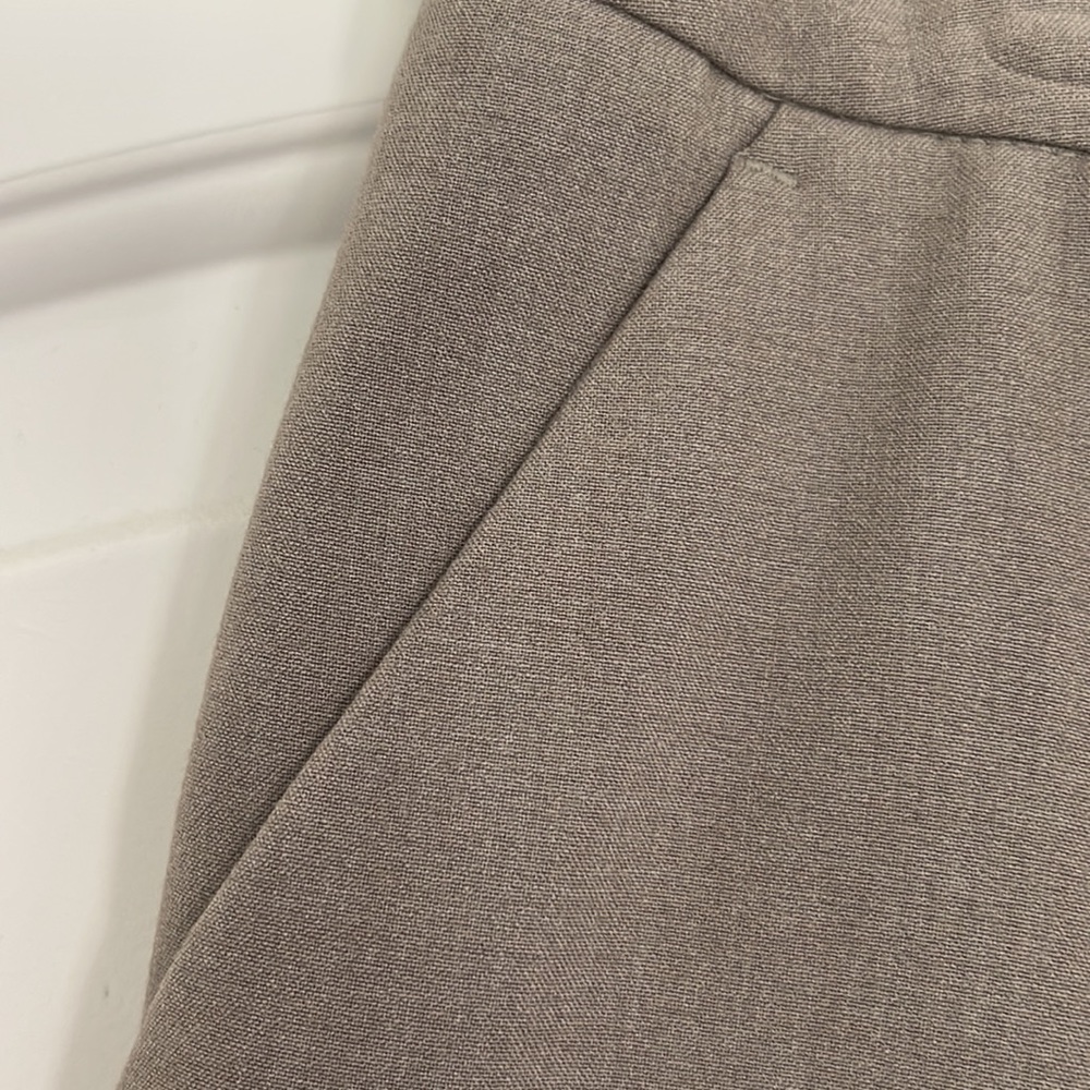 APT.9 slacks size 4 Modern Fit. - Picture 6 of 6